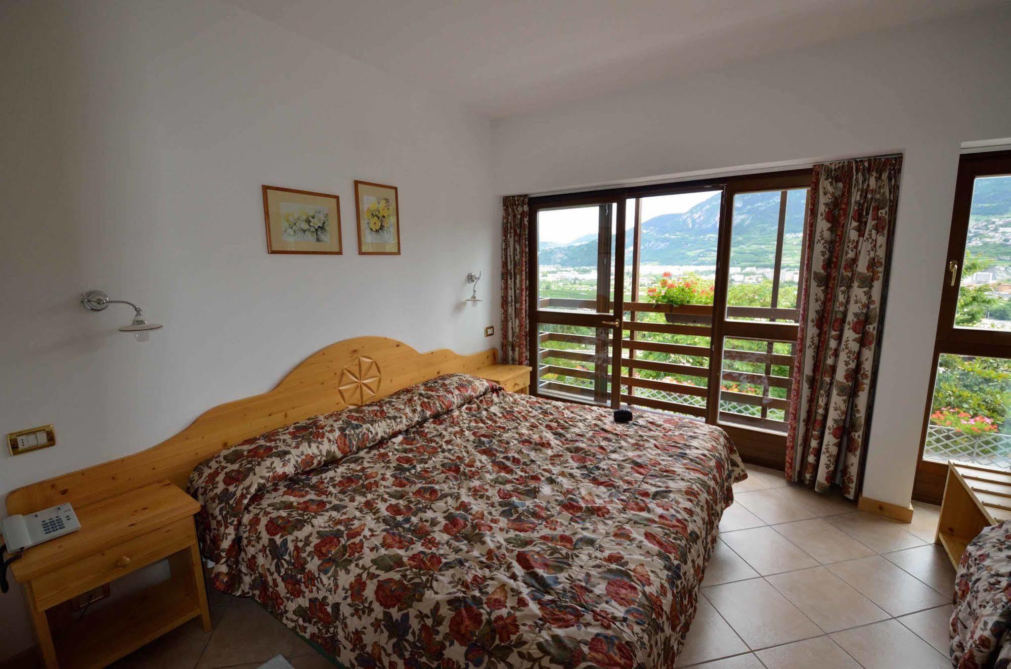 Hotel Garnì San Giorgio Della Scala Trento Esterno foto