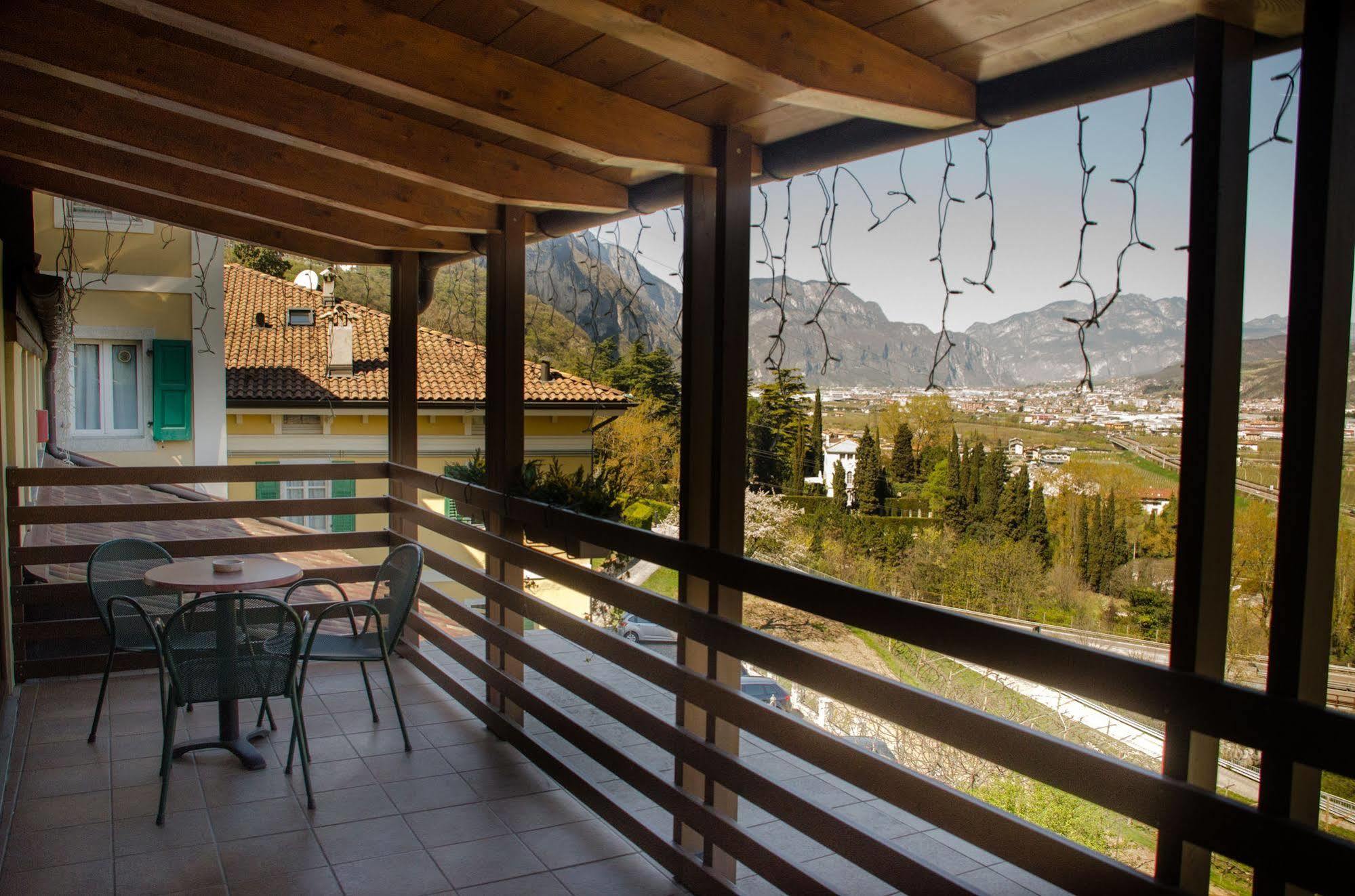 Hotel Garnì San Giorgio Della Scala Trento Esterno foto