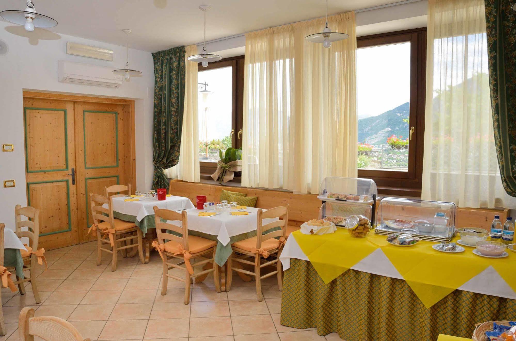 Hotel Garnì San Giorgio Della Scala Trento Esterno foto