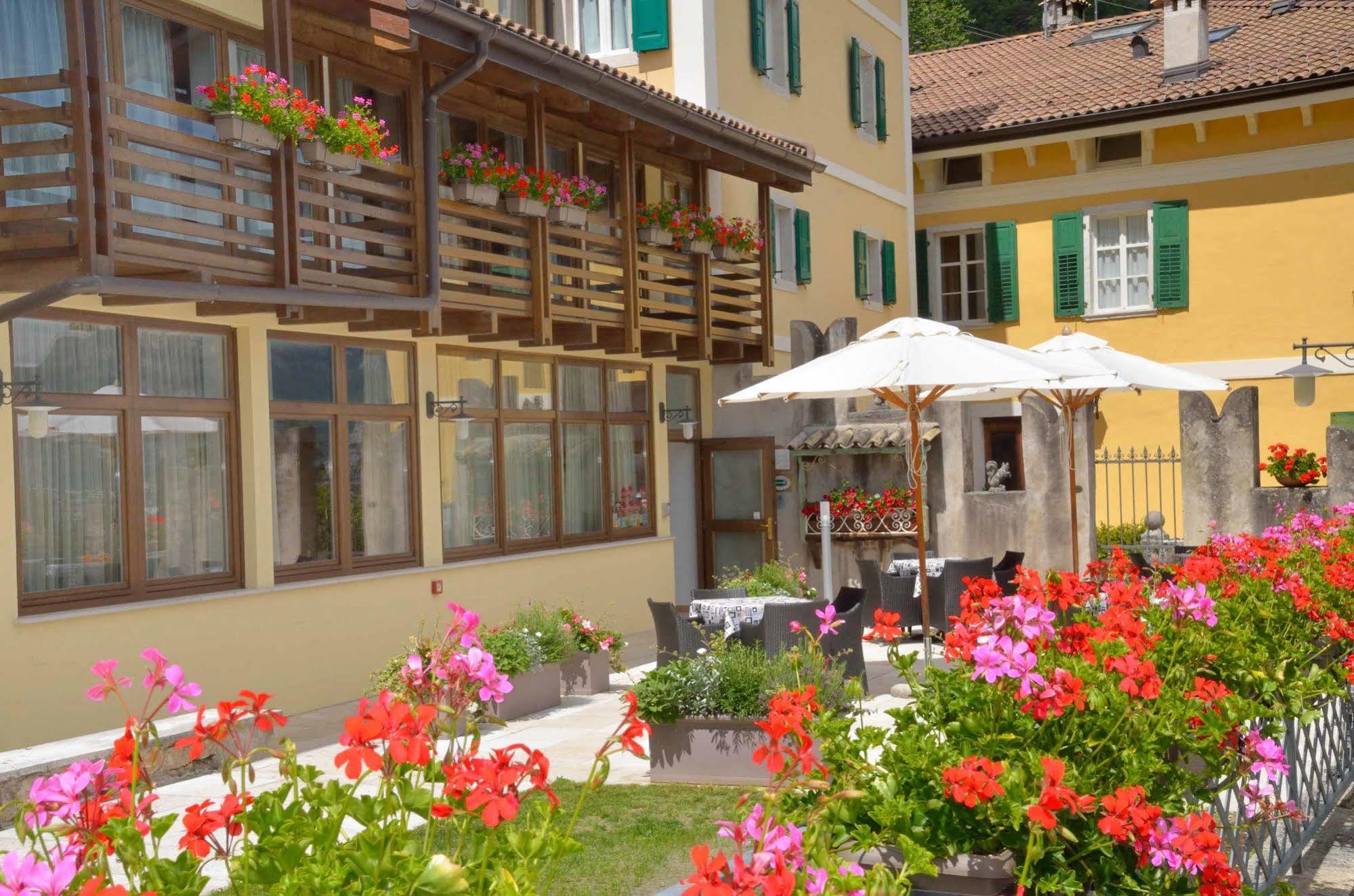 Hotel Garnì San Giorgio Della Scala Trento Esterno foto